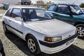 Mazda, 323, 1993, Автоматический, бензин