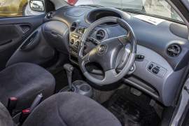 Toyota, Yaris, 2002, Автоматический, бензин