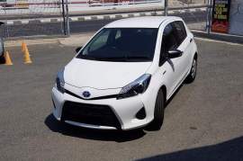 Toyota, Yaris, 2013, Automatic, Hybrid