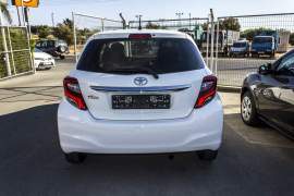 Toyota, Vitz, 2014, Αυτόματο, Βενζίνη