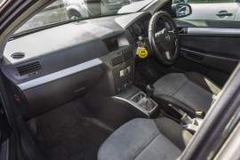 Opel, Astra, 2005, Manual, Petrol