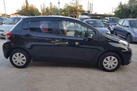 Toyota, Vitz, 2013, Automatic, Petrol