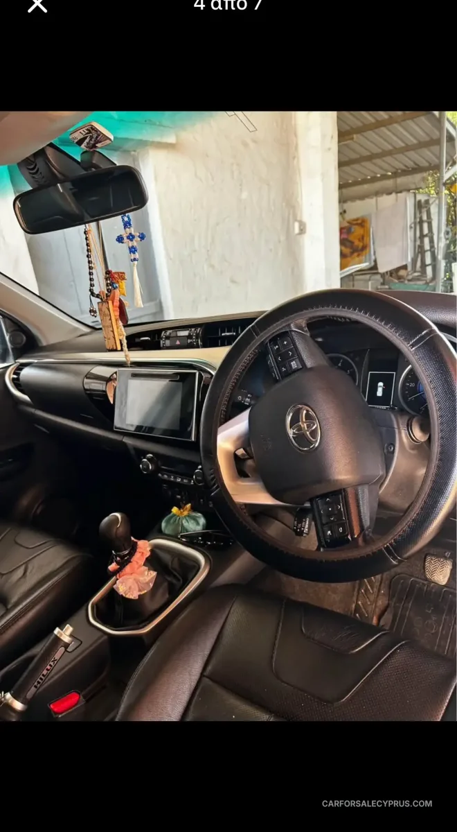 Toyota Hilux 2016