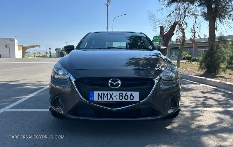 Mazda 2 2015
