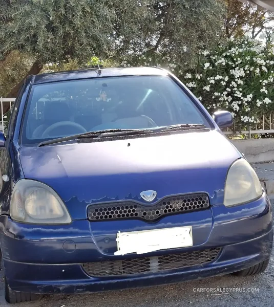Toyota Vitz 2000