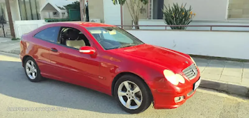Mercedes-Benz C-Class 2004