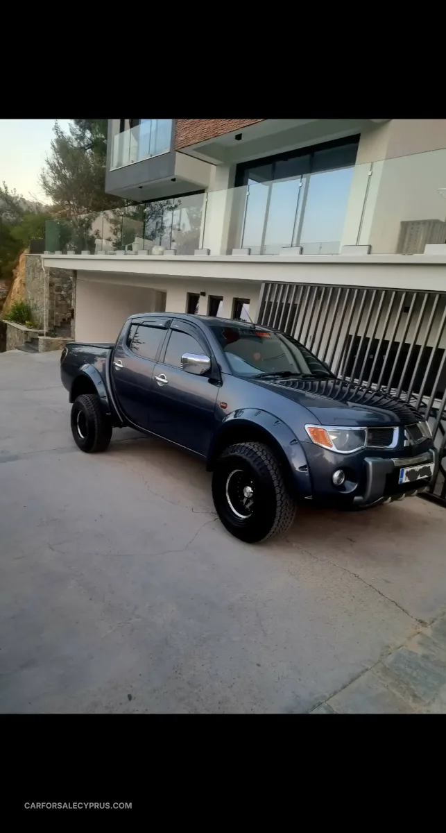 Mitsubishi L200 2010