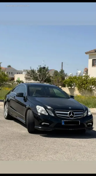 Mercedes-Benz E-Class 2011
