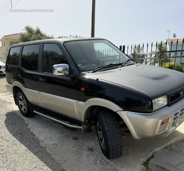 Nissan Terrano 1995