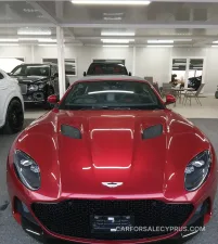 Aston Martin DBS 2022