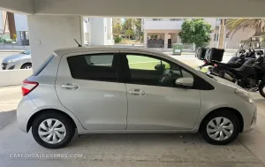 Toyota Vitz 2017 – φωτογραφία 4