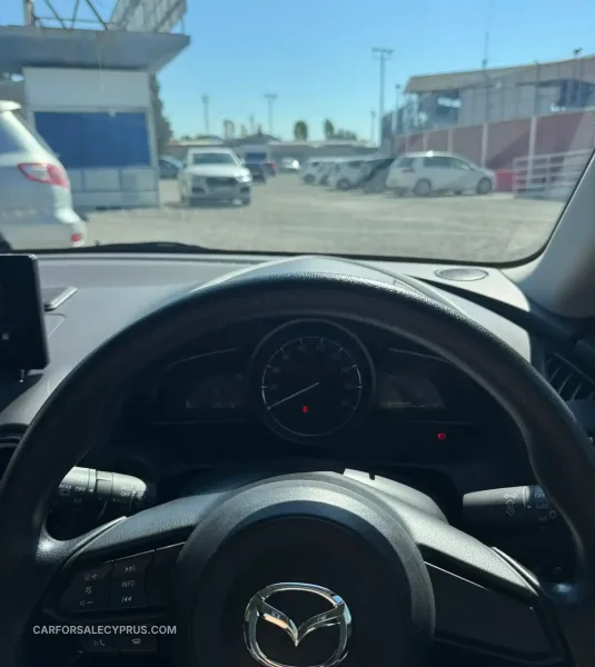 Mazda 2 2024