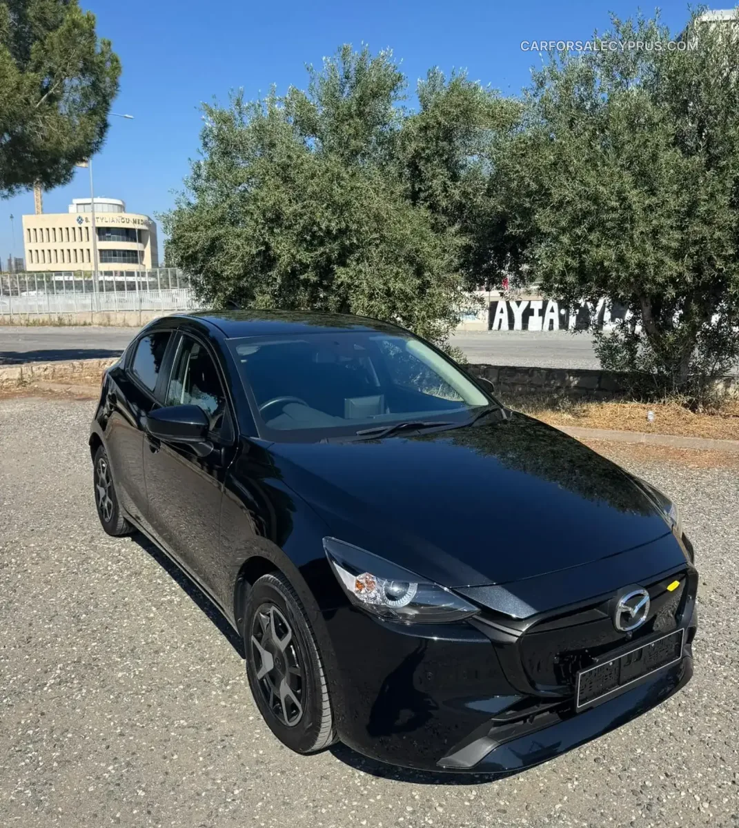 Mazda 2 2024