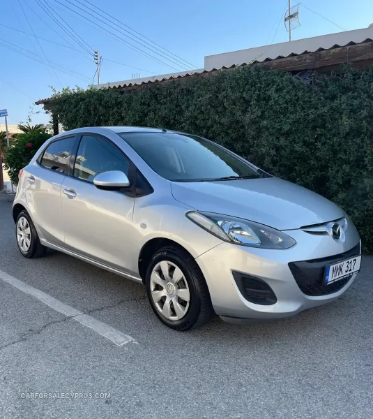 Mazda Demio 2011