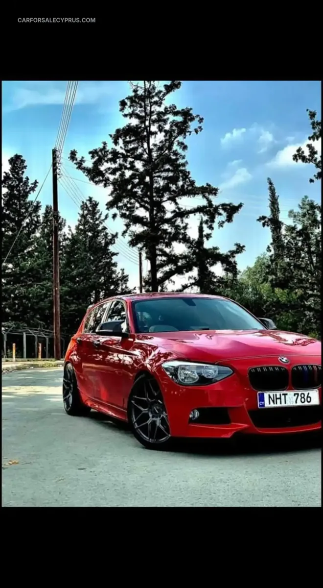 BMW M1 2011