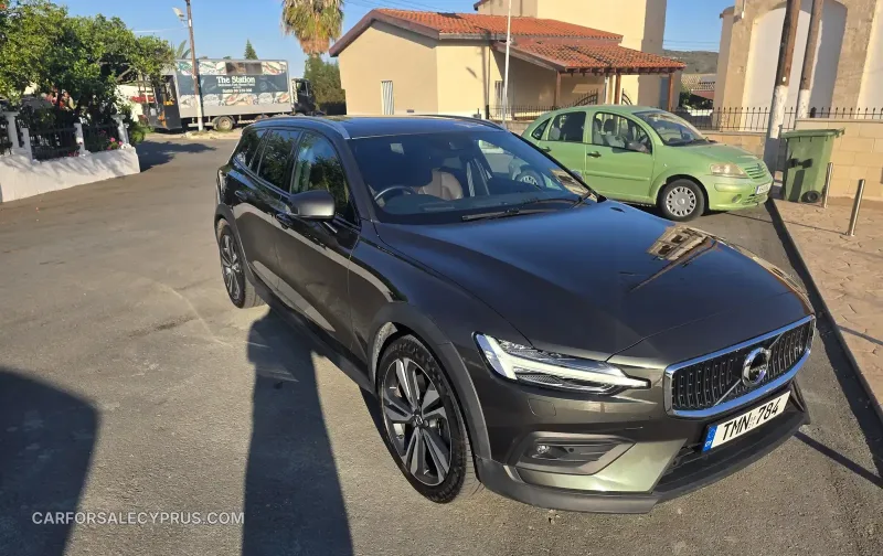 Volvo V60 2021