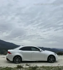 Lexus IS 2017 – φωτογραφία 1
