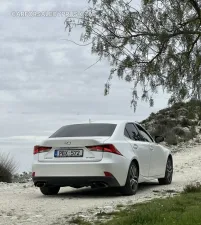 Lexus IS 2017 – φωτογραφία 8