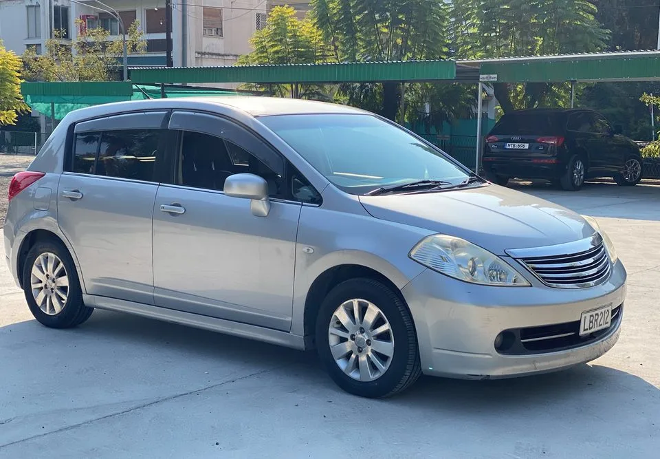 Nissan Tiida 2007
