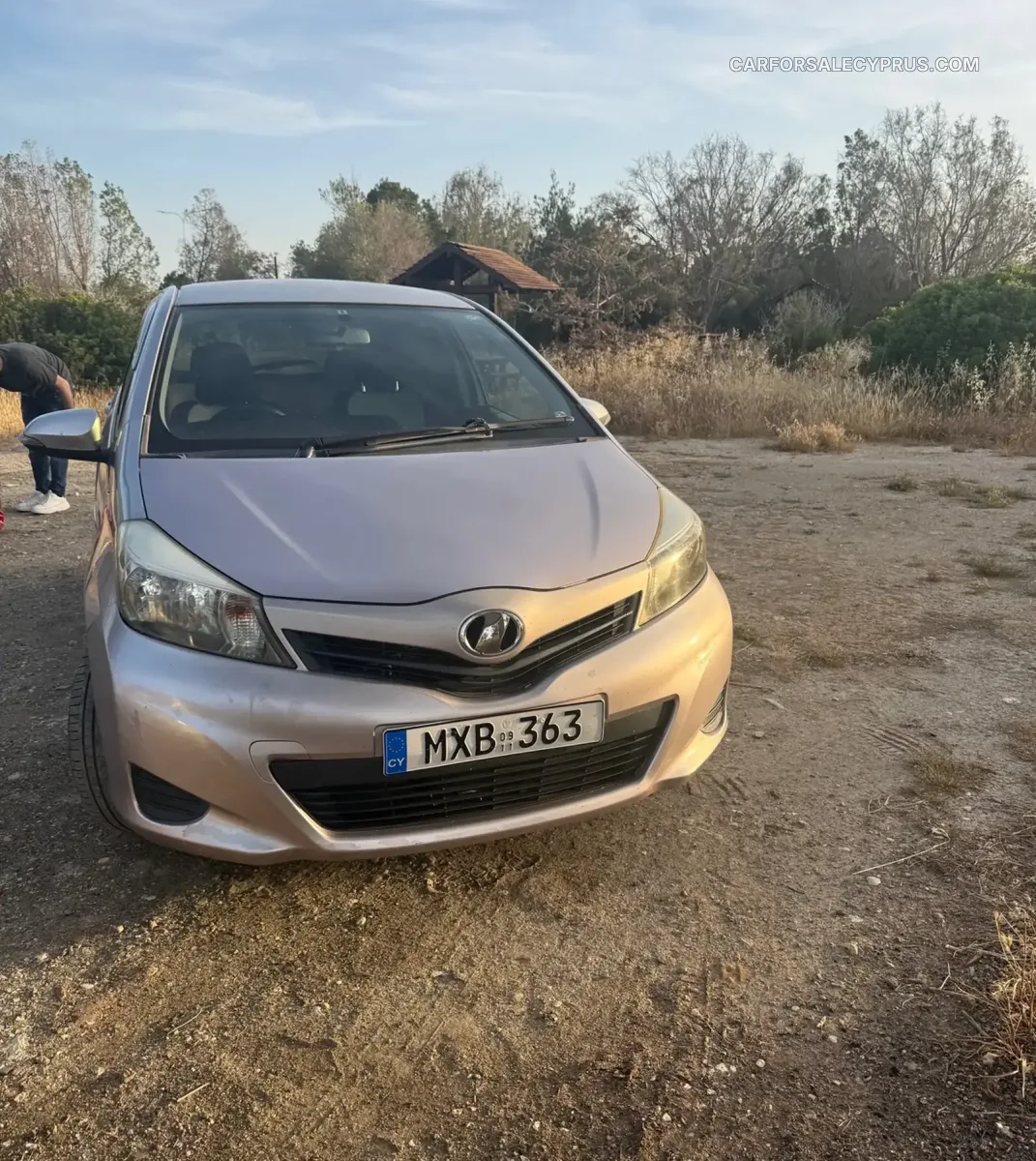 Toyota Vitz 2012