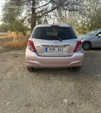 Toyota Vitz 2012 – φωτογραφία 4