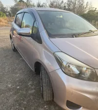 Toyota Vitz 2012 – φωτογραφία 3
