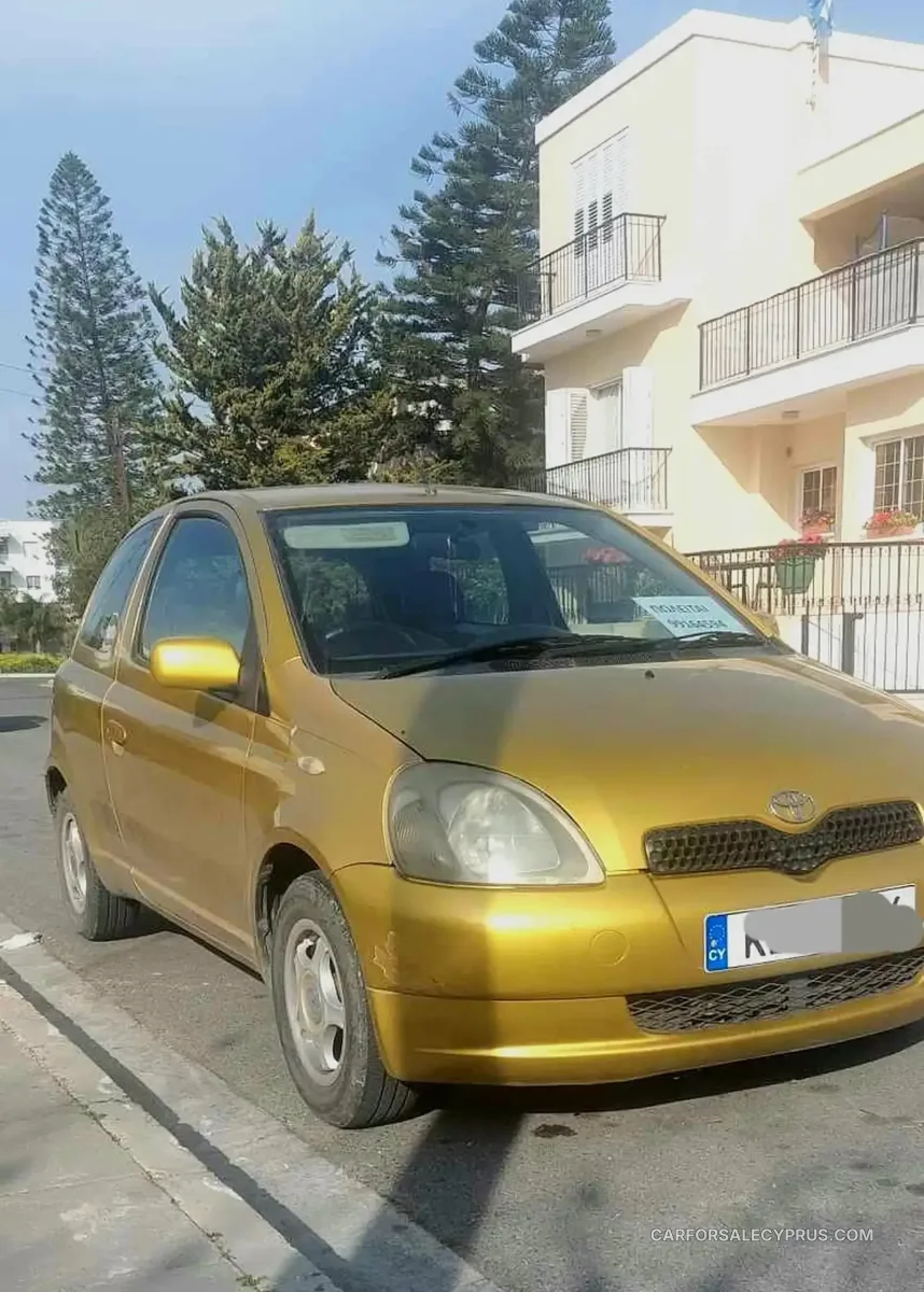 Toyota Vitz 2000