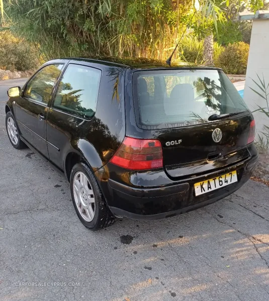 Volkswagen Golf 2003