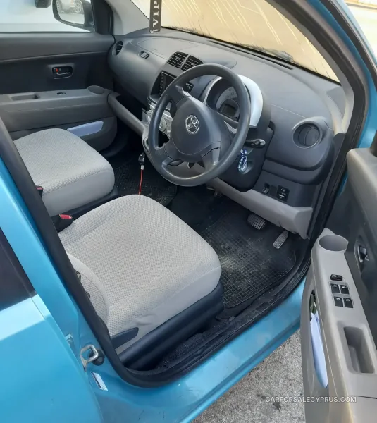 Toyota Passo 2006