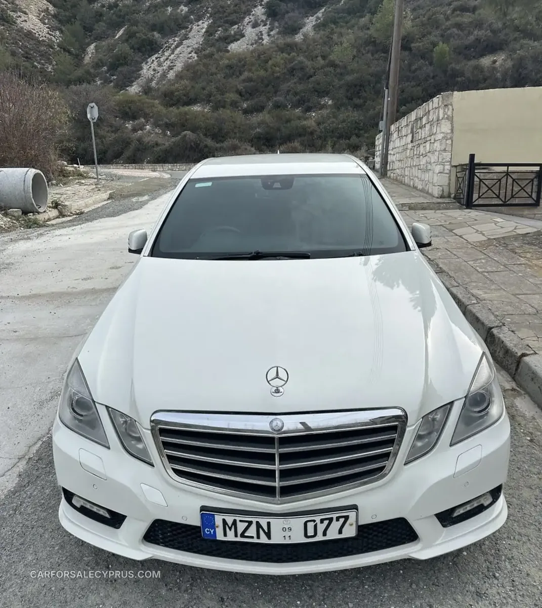 Mercedes-Benz E-Class 2011