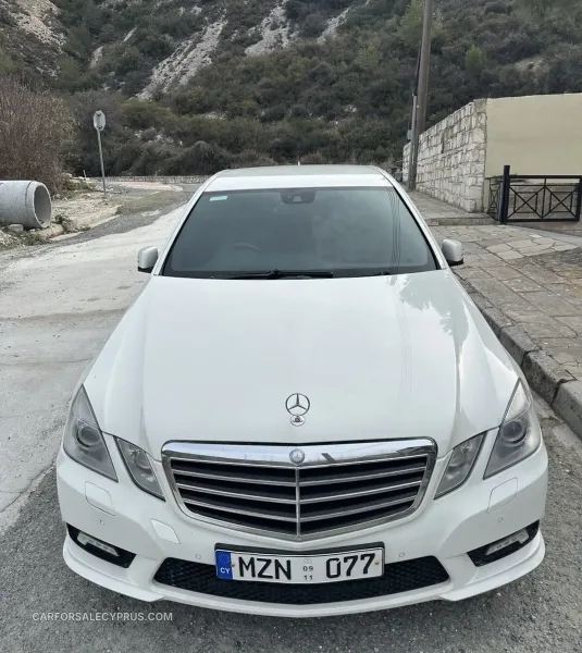 Mercedes-Benz E-Class 2011