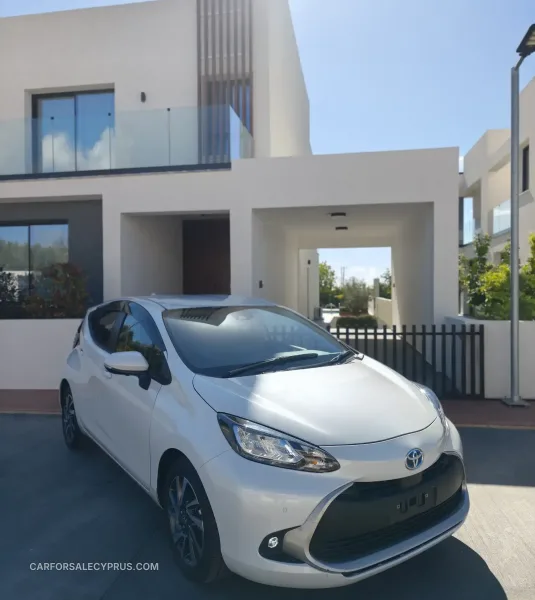 Toyota Aqua 2024