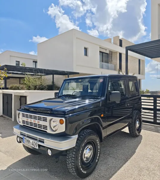 Suzuki Jimny 2023