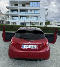 Peugeot 208 2013 – φωτογραφία 6