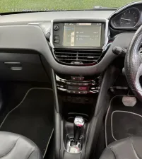 Peugeot 208 2013 – φωτογραφία 10