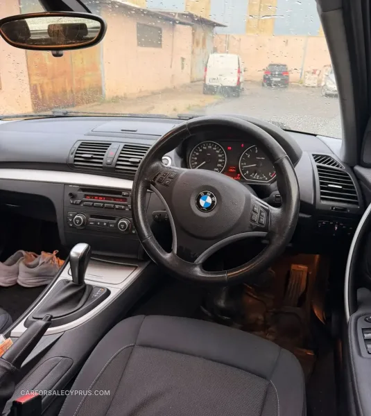 BMW Series 1 2009
