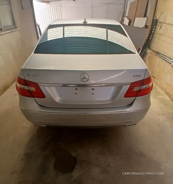 Mercedes-Benz E-Class 2011
