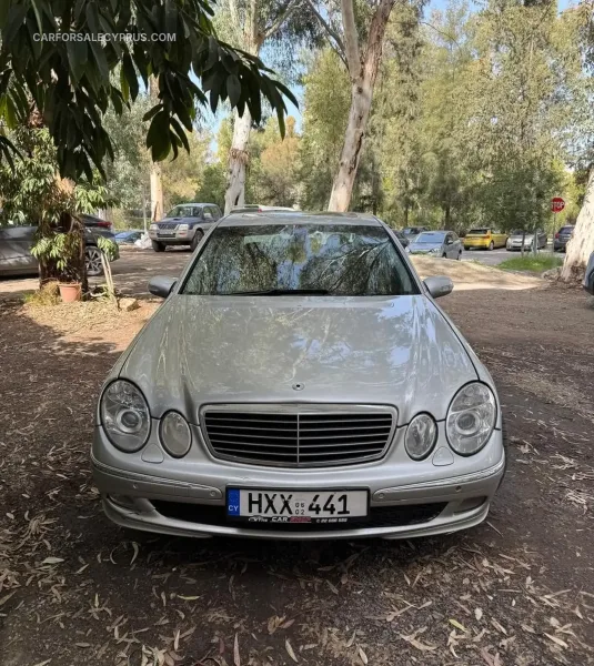 Mercedes-Benz E-Class 2001