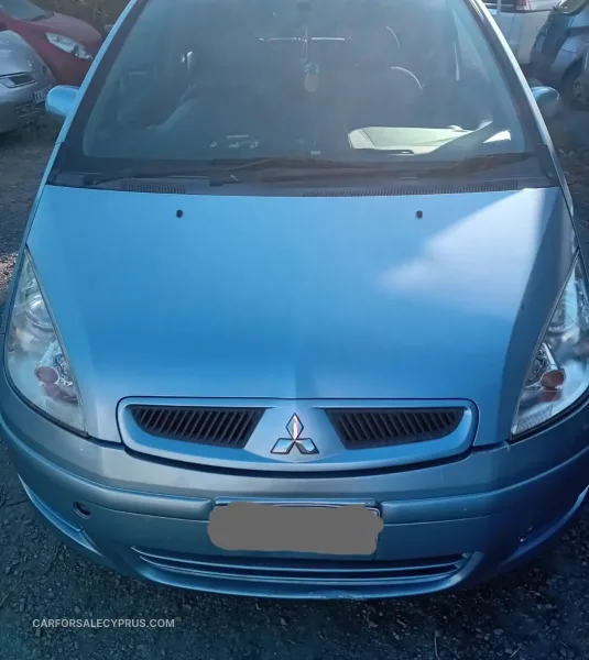Mitsubishi Colt 2003