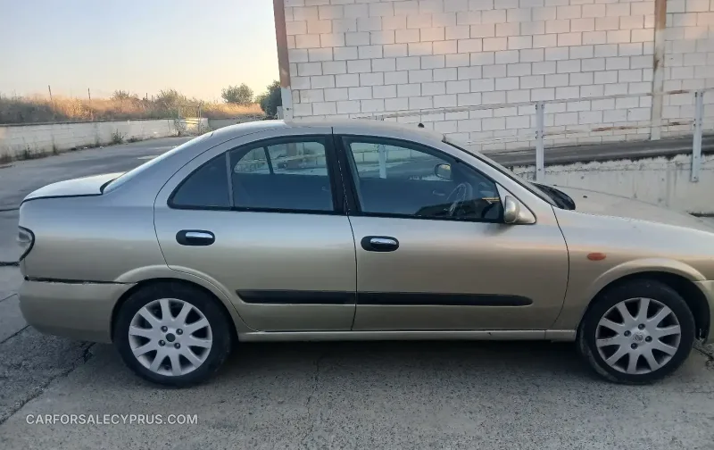 Nissan Almera 2005