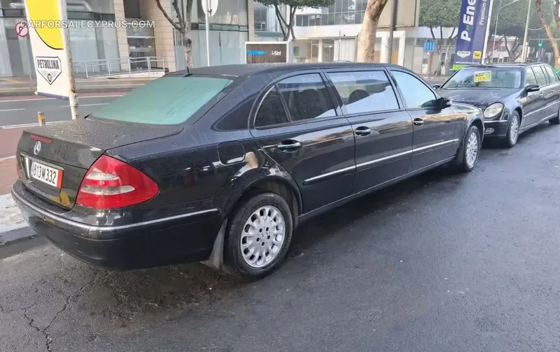 Mercedes-Benz E-Class 2005