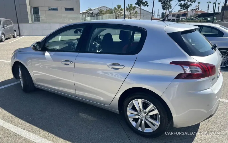 Peugeot 308 2016
