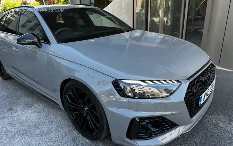 Audi RS4 2020