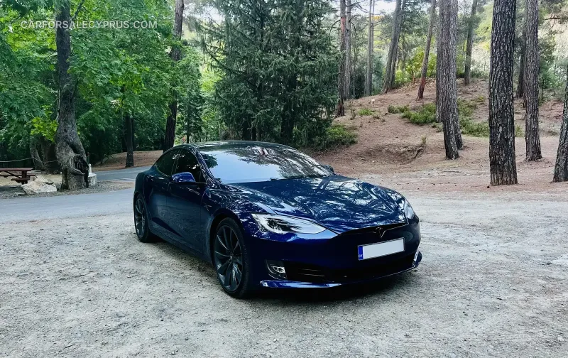 Tesla Model S 2017