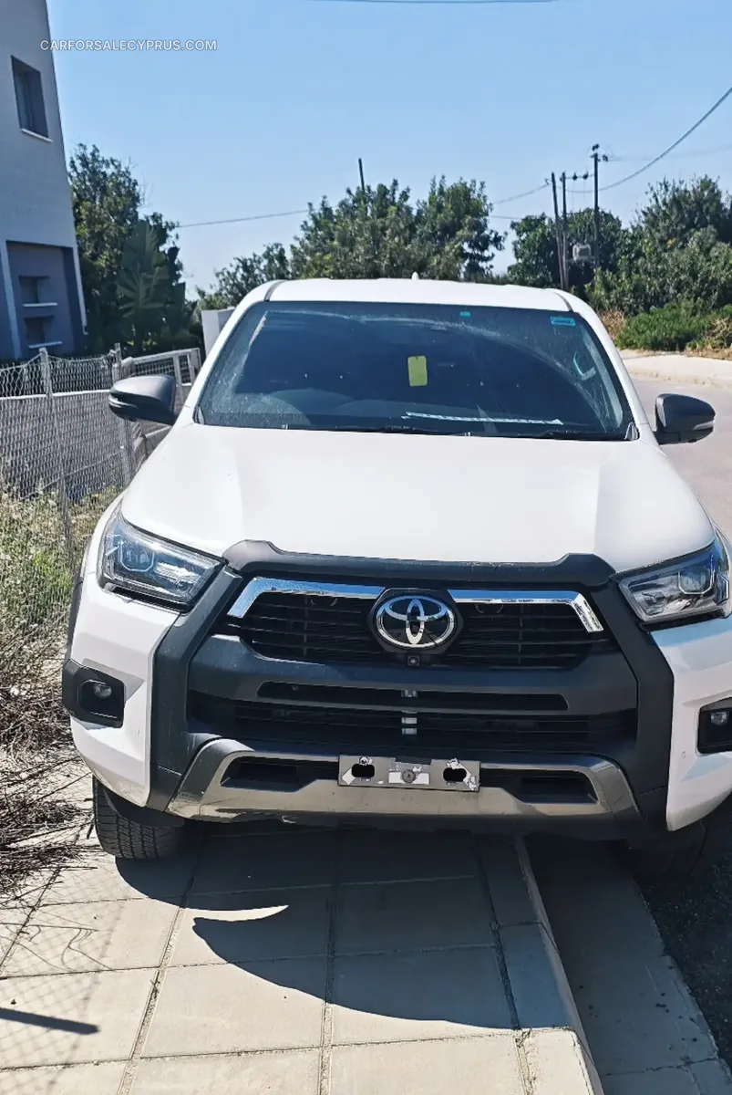 Toyota Hilux 2023