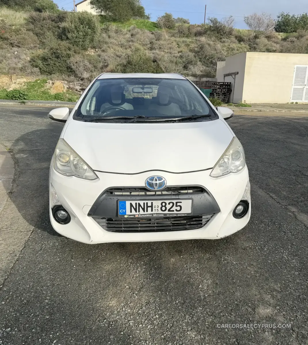 Toyota Aqua 2015