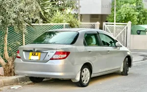 Honda Fit 2005 – φωτογραφία 2