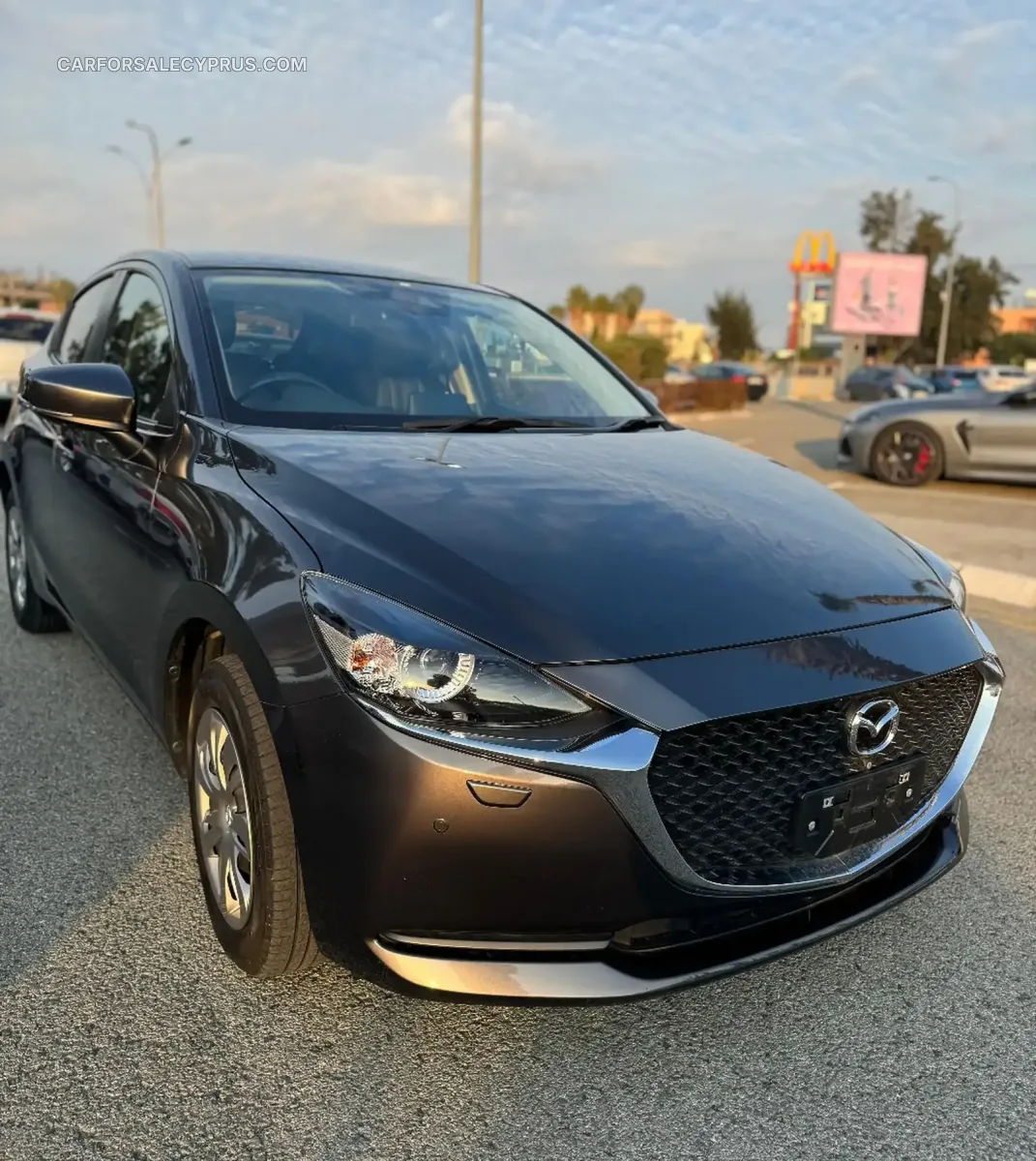 Mazda 2 2021