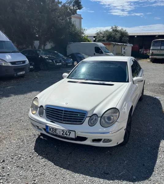 Mercedes-Benz E-Class 2003