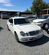 Mercedes-Benz E-Class 2003 – φωτογραφία 4
